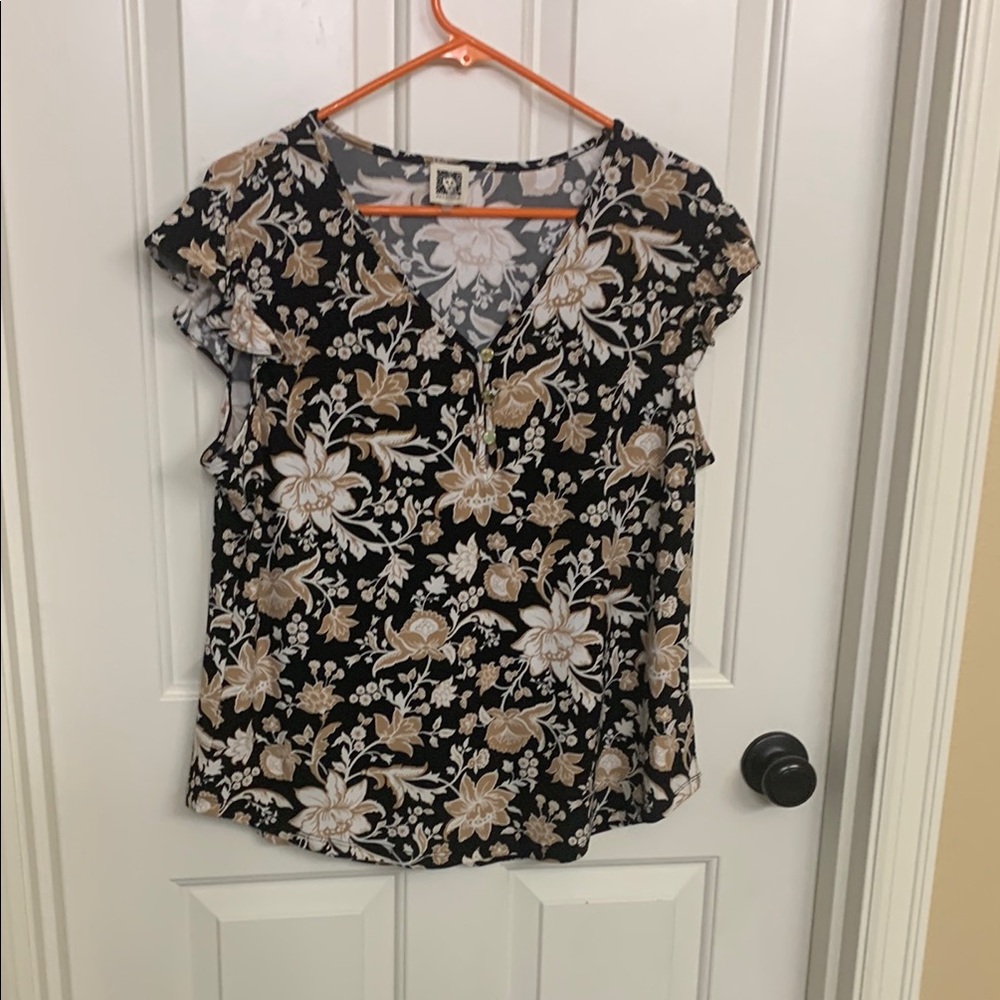 Anne Klein Black and White Ruffled Floral Cap Sleeve Blouse